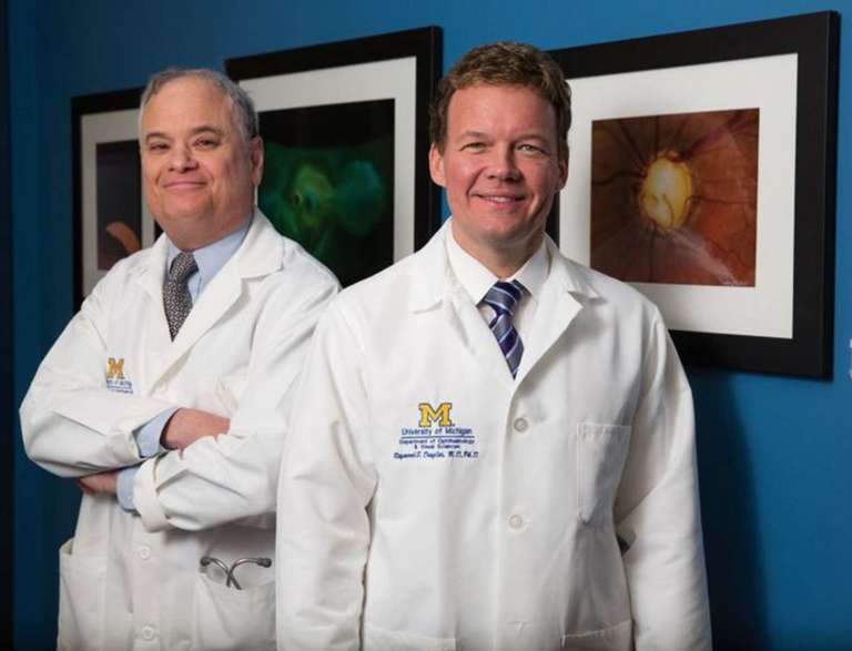 Les chercheurs Terry J. Smith et Raymond Douglas, de l’université du Michigan, ont démontré l’efficacité du téprotumumab. ©University of Michigan Kellogg Eye Center
